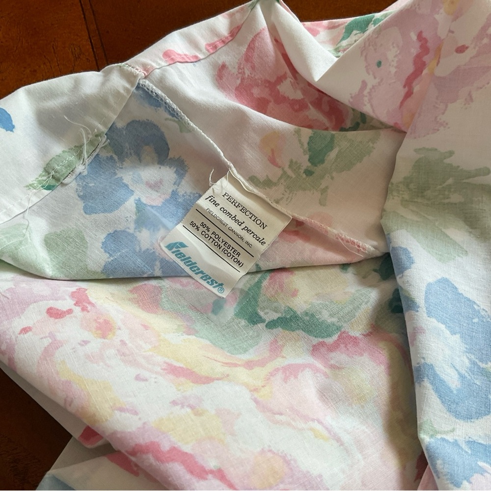 Vintage Fieldcrest Percale Floral Blue Pink Yellow King Pillowcases Set of 2 - Picture 7 of 11